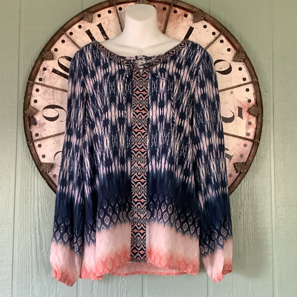 Vintage America Blues size Large long sleeved lace up pullover top